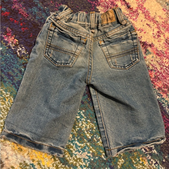 ⭐️5/$25 Distressed Vintage Worn Style Loose Jeans - Picture 2 of 2